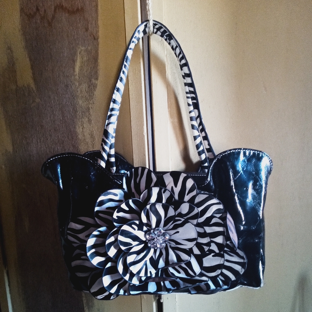 Black and White Floral Women's Bag